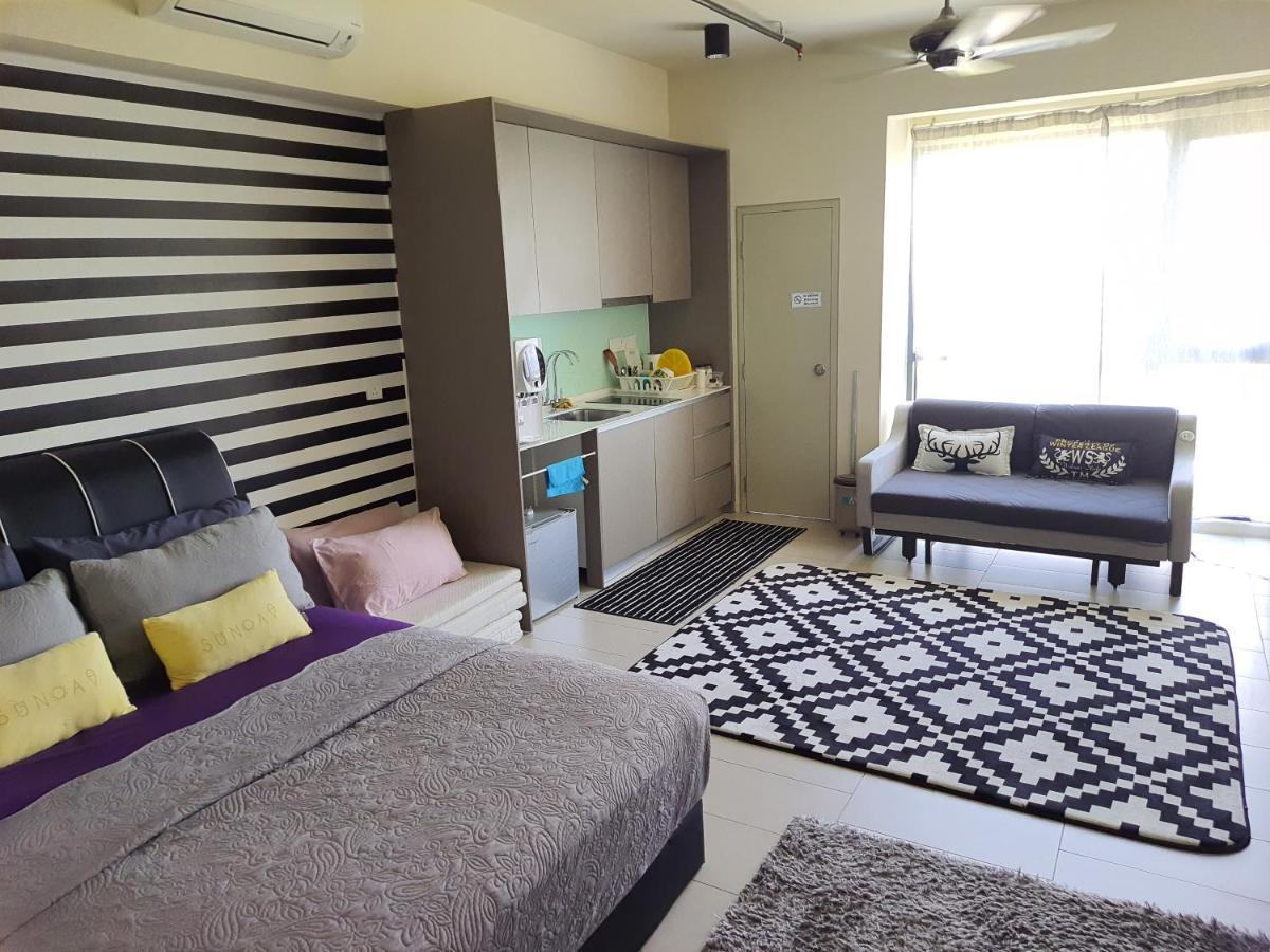 סיברג'איה Mufasa Suites At Tamarind Suites With Wifi Netflix Coway Level 8 מראה חיצוני תמונה