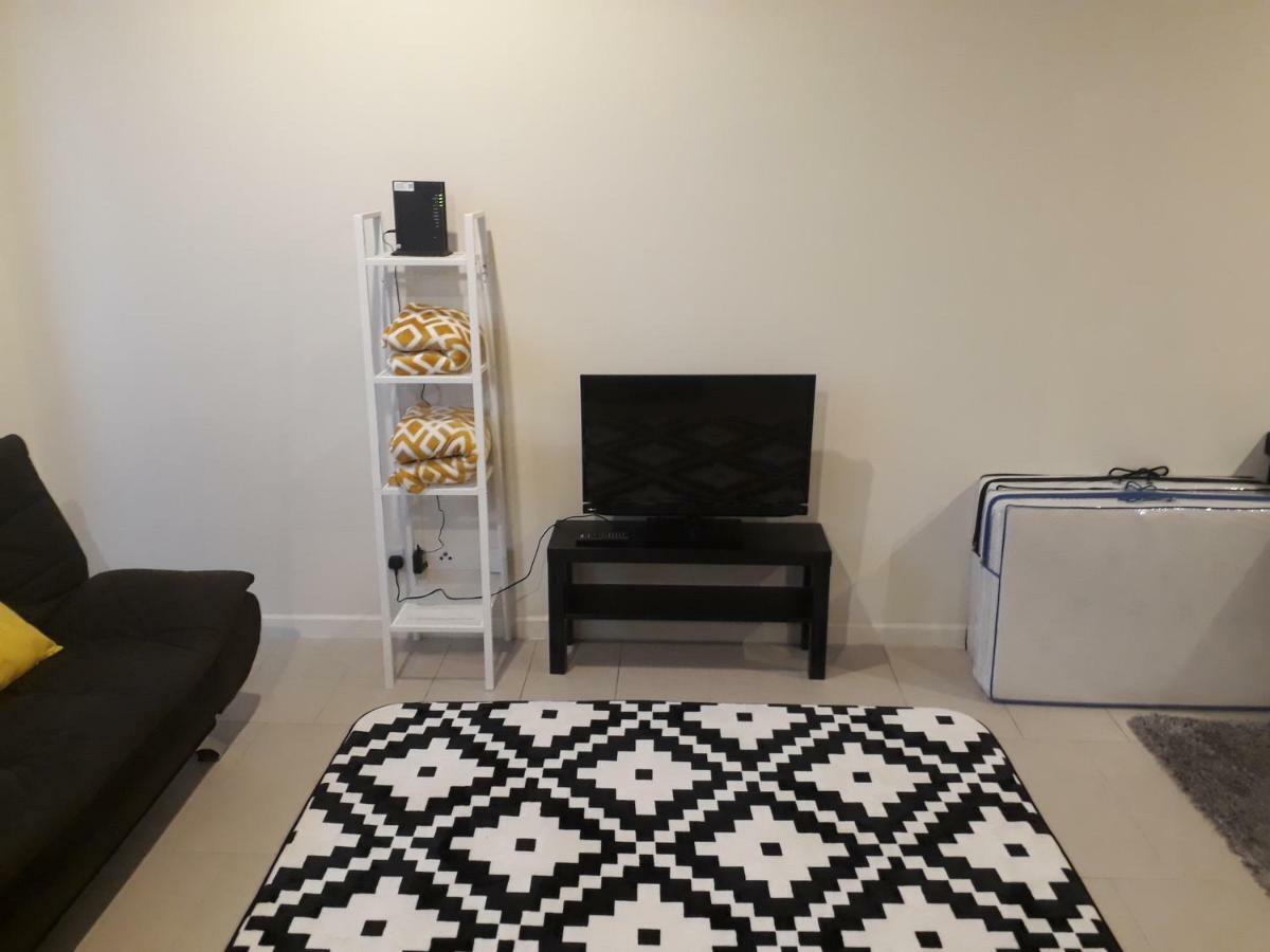 סיברג'איה Mufasa Suites At Tamarind Suites With Wifi Netflix Coway Level 8 מראה חיצוני תמונה
